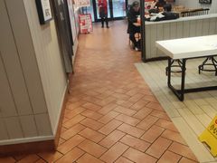 -肯德基(鲁迅路店)