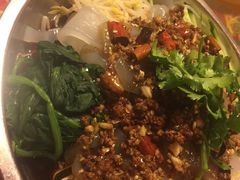 -闯关东东北农家菜(崂山石老人店)