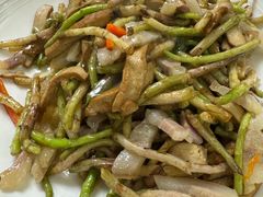 泥蒿炒肉-集贤门·徽菜(南山店)