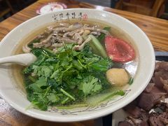 -牛小隆牛肉面馆(四牌楼店)
