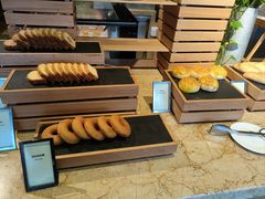 -大中华希尔顿酒店-念自助餐·嗨啤·小龙虾