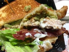 -The Habit Burger Grill 哈比特汉堡(爱琴海店)