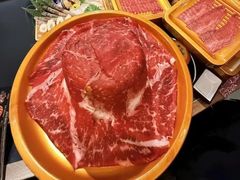 -牛YO寿喜烧·铁板烧和牛火锅自助(市府恒隆店)