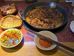 -赵美丽·重庆社区火锅·直营店(火车东站·中豪国际店)