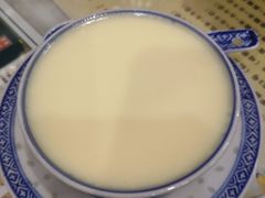 -广信牛奶甜品世家(台东店)