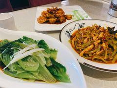 白灼意大利生菜-国人川菜(李家村建东街店)