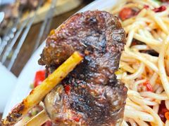 -歹歹的加个面过油肉拌面