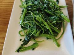 -兔行天下-鸿鹤鲜锅兔(中海国际店)