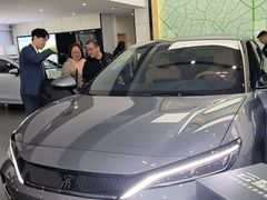 -弘仁宝佳比亚迪4S店(宝山旗舰店)