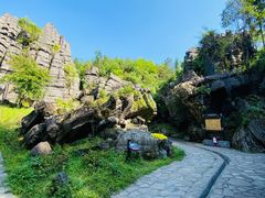 -梭布垭石林景区