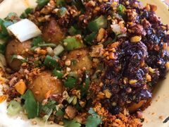虎皮鹌鹑蛋-拈签一笑黄牛肉辣卤串串