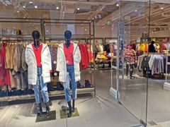-URBAN REVIVO(北京斯普瑞斯奥特莱斯店)