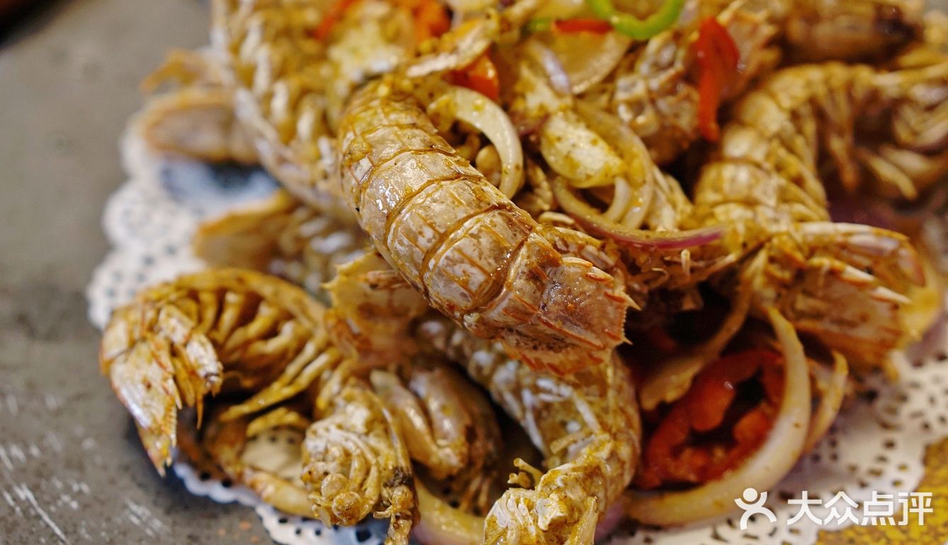 魔都夜宵好去处，龙虾肯定少不了！[礼花]