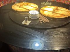 -鱼窝棚柴火铁锅炖(富山屯店)