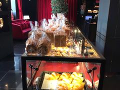 -Salon de The de Joel Robuchon(外滩18号店)