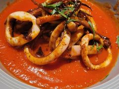 清煎鱿鱼配卡利亚红椒酱-Devils’ Brewery小恶魔精酿啤酒(武汉天地店)