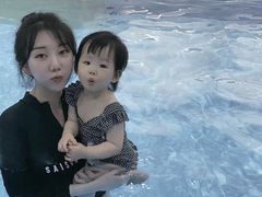 -爱睿思儿童早教亲子游泳(万象城店)