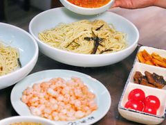 -裕兴记•蟹黄面馆(人民广场店)