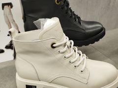 -首创奥特莱斯(西安店)