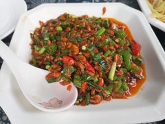-临江餐馆二楼美食部落