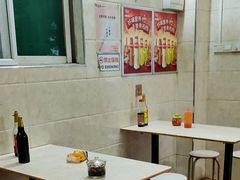 大堂-妙又香云吞店