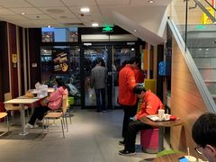 大堂-麦当劳(斜土路2号店)