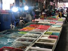 -霞涌市场海鲜摆卖区