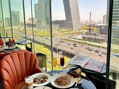 -福楼毕斯罗F Bistronome(国贸商城约会地标景观店)