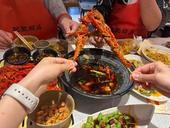 -肥肥虾庄·金牌油焖大虾(首义路店)