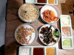 -明洞阿姨·韩式酱蟹烤肉·创意料理(三元桥店)