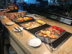 -大中华希尔顿酒店-念自助餐·嗨啤·小龙虾