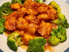 -爱的果实月嫂育婴师(世纪东方店)
