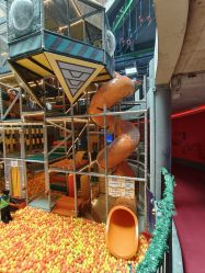 -嗨翻Hi-Fun竞技主题乐园·蹦床团建生日聚会(五棵松华熙店)