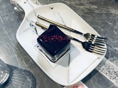 -UNI UNI(环亚凯瑟琳店)