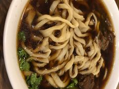 牛肉面-清真吴记门钉肉饼·喜多利