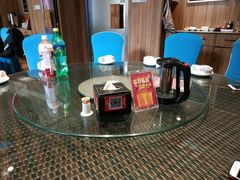 -老街坊美食汇(玉兰大街店)