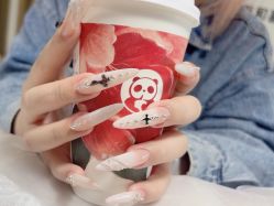 -UGIRL有个美甲