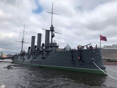 -阿芙乐尔号巡洋舰