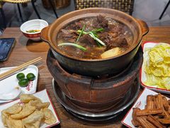 -阿润打边炉·鲜切鸡煲(华漕店)