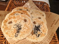 儿时米粑粑-许爷家·生态湖鲜(徐汇日月光店)