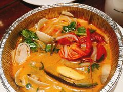 冬阴功汤-四海一家自助餐(益田假日广场店)