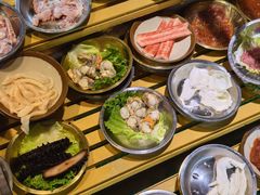 -尚品海鲜肥牛自助火锅(湖明店)