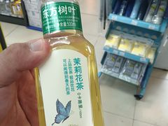 -全家便利店(杭州龙翔桥地铁站店)