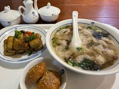 -汪一挑馄饨(老街店)