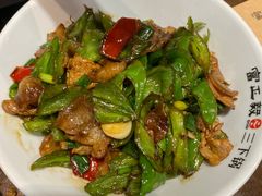 -富正毅三下锅(体育馆店)