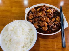 -三居鲁味坊黄焖鸡(山大路店)