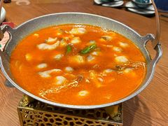 思茅酸菜鱼片-老滇山寨•云南特色菜•地方菜•民族风情歌舞表演(金碧店)