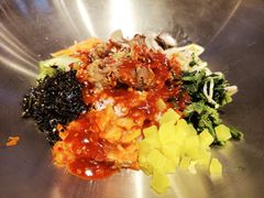 烤牛肉拌饭-梨花牛肉汤饭(仁恒伊势丹店)