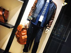 -伦敦比斯特购物村