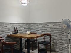 -黄阿姨锅贴大王(万航渡路店)